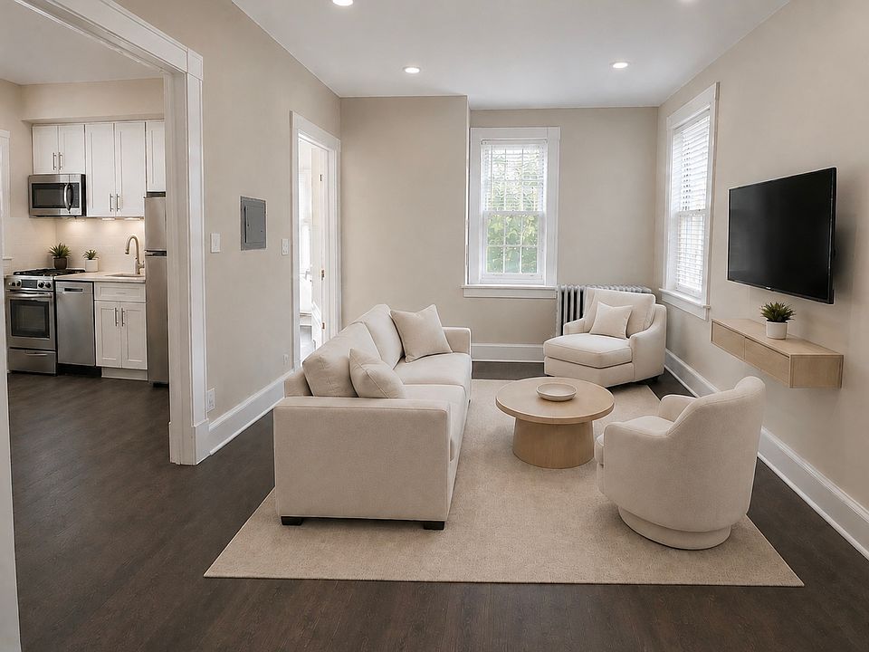 1st image of 23 Euclid Ave APT 3
