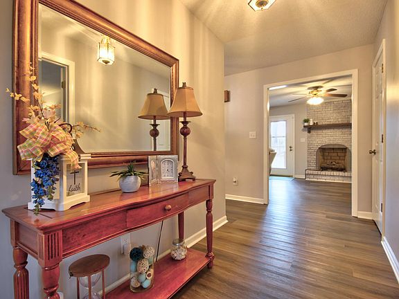 4th image of 1207 Yorkshire Estates Rd