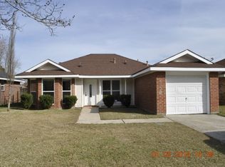 2428 S Sugar Ridge Dr, La Place, LA 70068