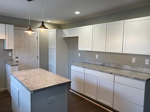 4th image of 163 Adams Dr