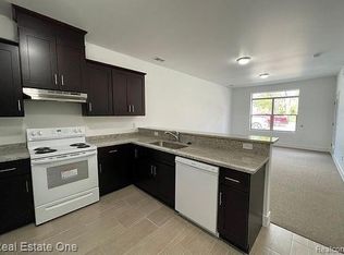 24356 Ann Arbor Trl #10, Dearborn Heights, MI 48127