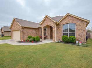 804 S Howard Ave, Moore, OK 73160