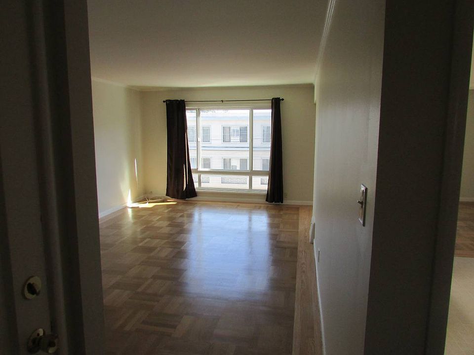 1st image of 144 28th St