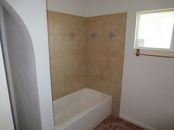 5th image of 3130 N Stoddard Ave