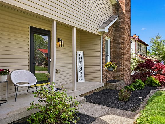 2nd image of 114 Applegrove Dr
