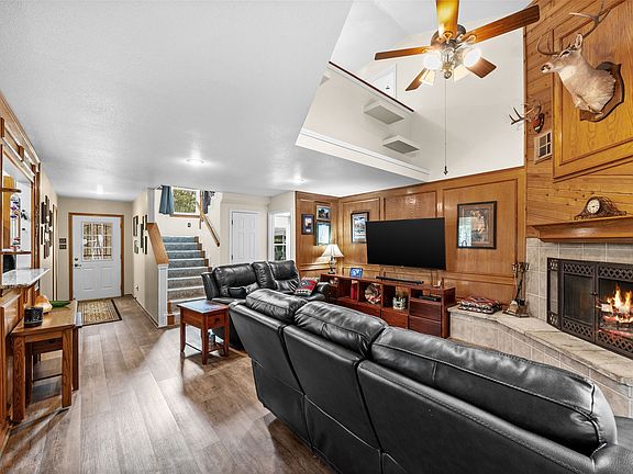 4th image of 881 Wild Rd