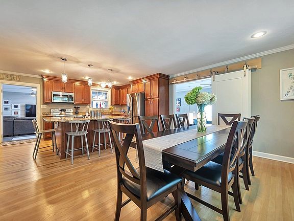 Dining area next to kitchen