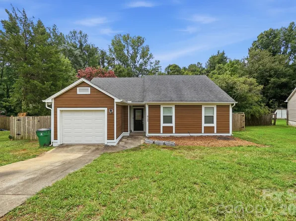 8122 Sherington Way, Charlotte, NC 28227
