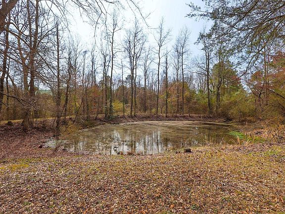 3rd image of 9 Bear Creek Rd