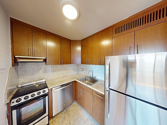 4th image of 284 Mott St APT 8A