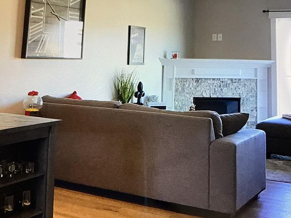 3rd image of 2600 Racquet Ln #36