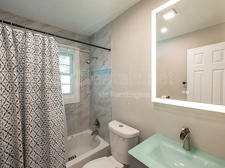 2874 Blount St — Photo 24