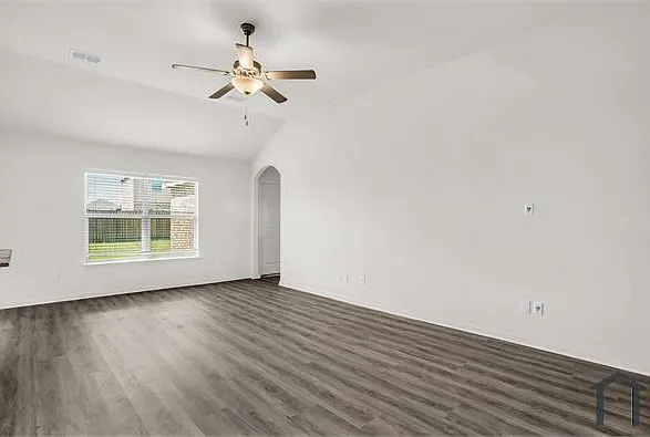 3107 Angus Dr — Photo 11