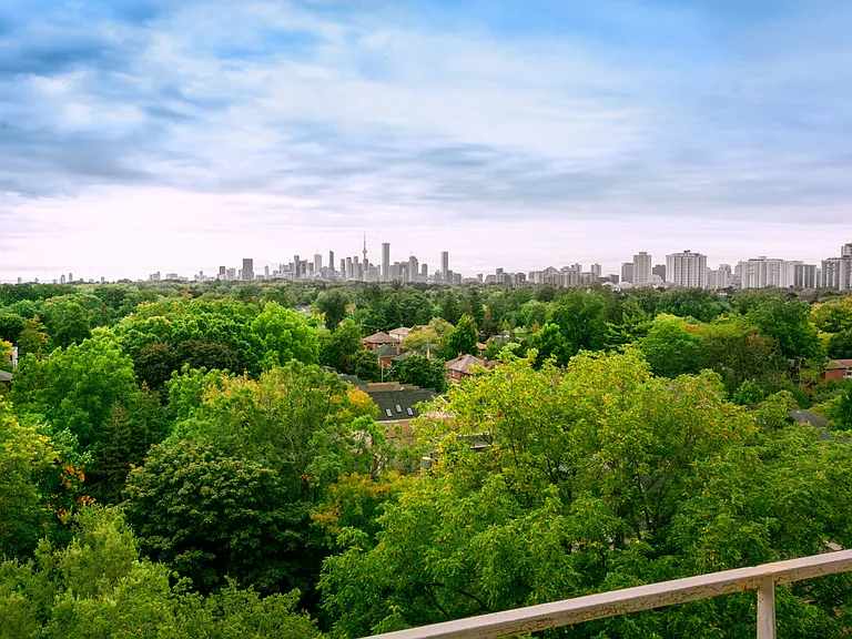 485 Eglinton Ave E — Photo 30