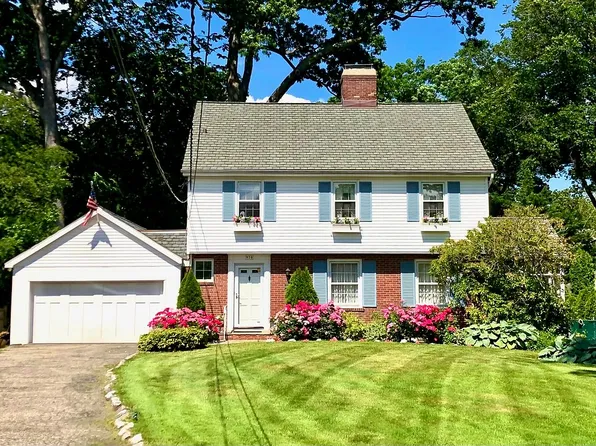 970 Esplanade, Pelham, NY 10803