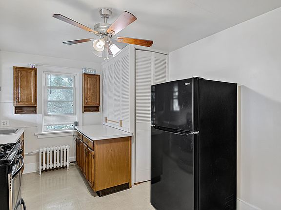 3rd image of 423 Haldeman Blvd Floor 2