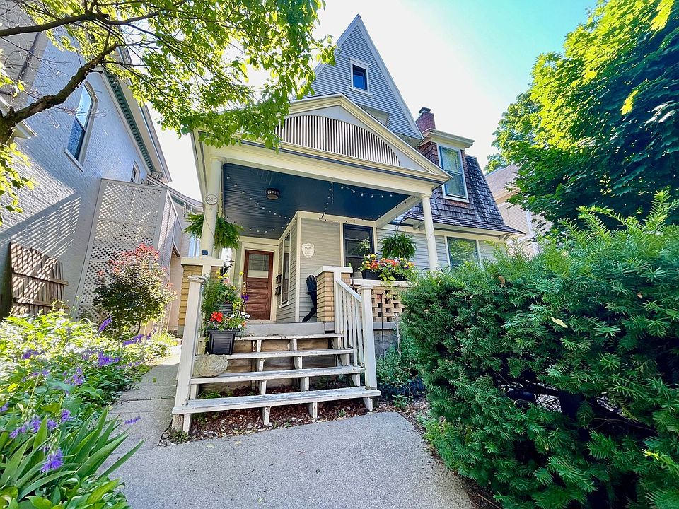 1st image of 240 Prospect Ave NE #2
