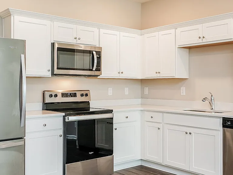 544 Landing View Dr — Photo 8