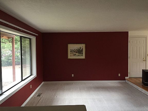 Spacious bright living room