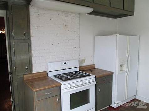 5th image of 106 Richmond Ave