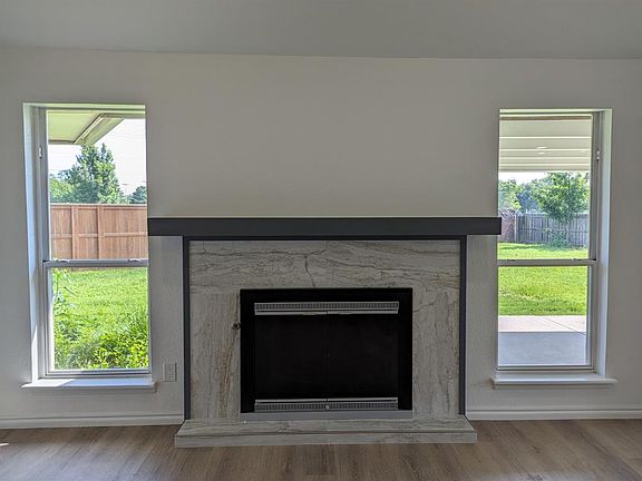 4th image of 3101 SW 120th Pl