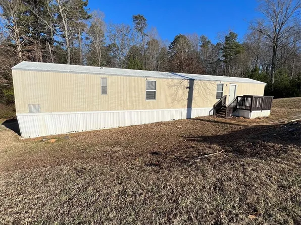 216 Tall Pines Ln, Bessemer City, NC 28016