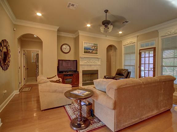 4th image of 220 Cedar Grove Dr