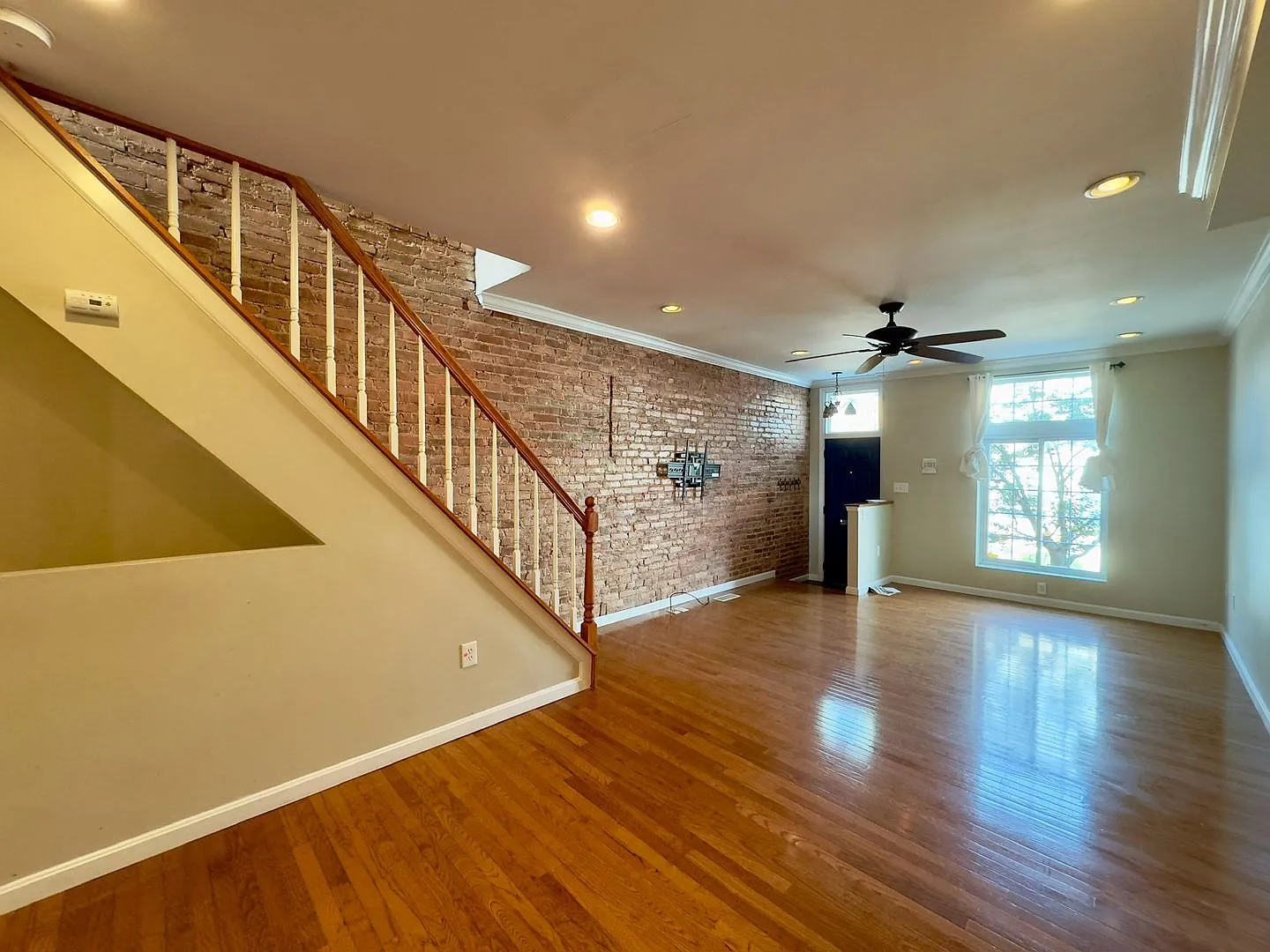 Charming 2BD/3BA Townhome in Highlandtown, Baltimore, MD! — Photo 4