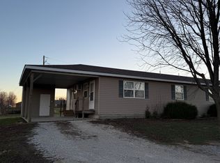 208 Velma Dr #A, Seymour, MO 65746