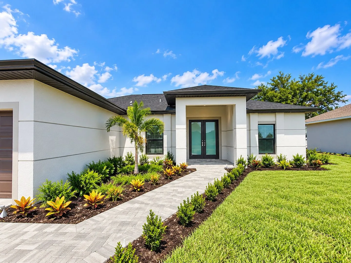 Brand-New 4-Bedroom Cape Coral Home Modern Style, Spacious Living & Florida Charm! — Photo 2