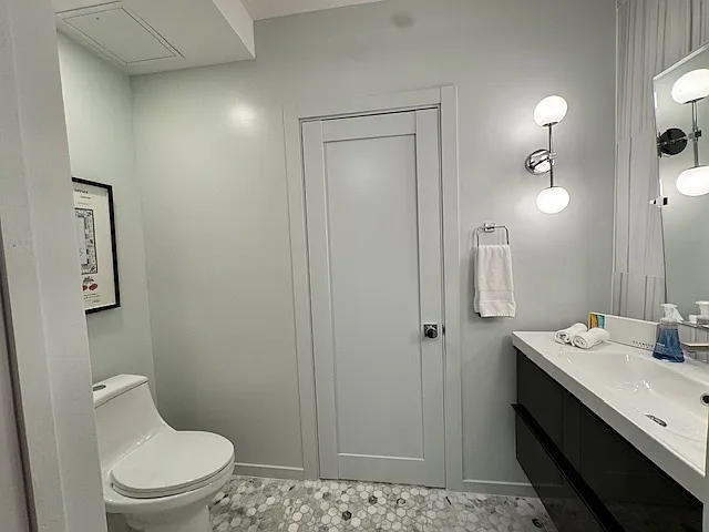 Bentley Lofts — Photo 17