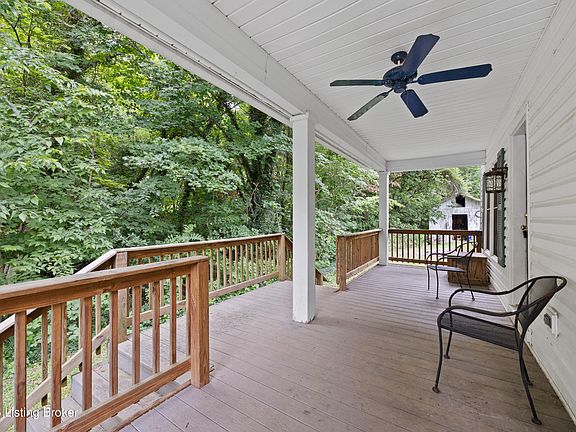 3rd image of 2575 Cane Run Rd