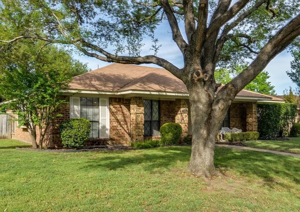 1st image of 909 Simon Dr