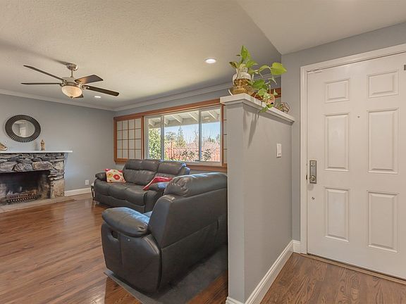 4th image of 5649 Meridian Ave