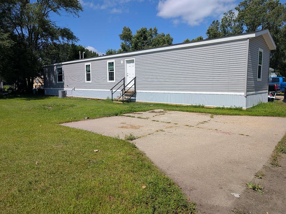 2nd image of 76 Rose Park