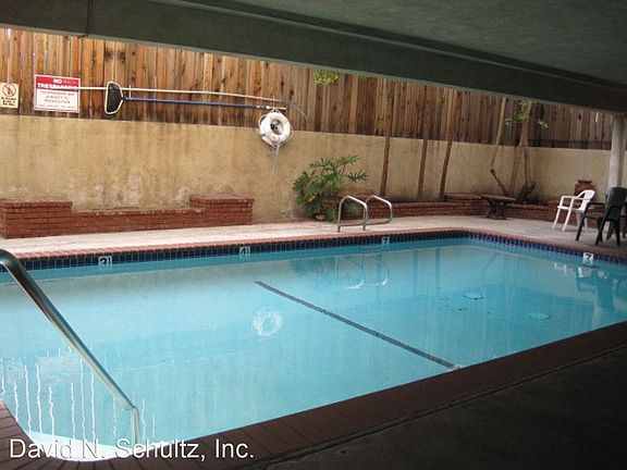 3rd image of 416 Pioneer Dr #1