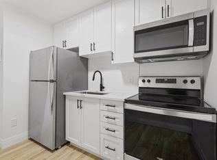 1 Hamilton Ave N #404, Ottawa, ON K1Y1B5