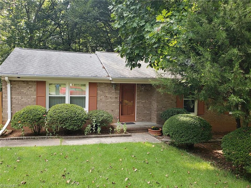 1st image of 521 Dogwood Ct