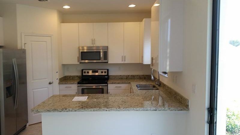 1st image of 303 NE 194th Ln #0