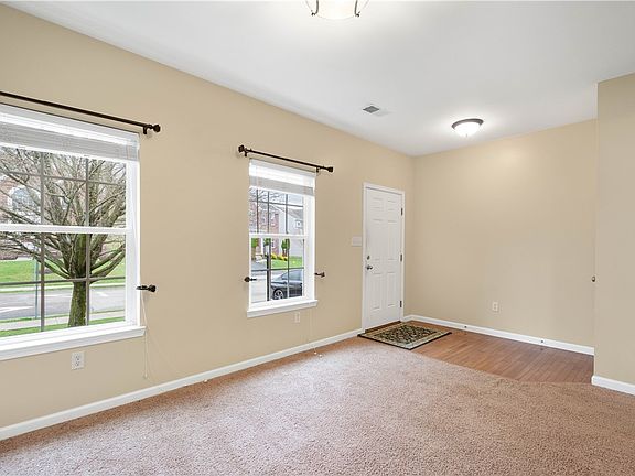 4th image of 6042 Middlefield Dr