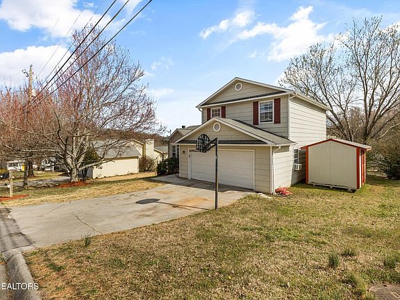 3rd image of 4408 Balraj Ln