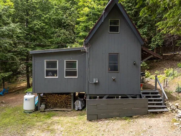 281 Main Street S, Searsmont, ME 04973