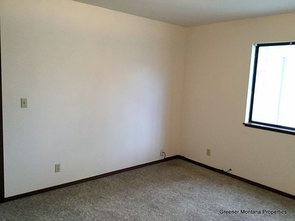 5th image of 800 Parker Ave APT A