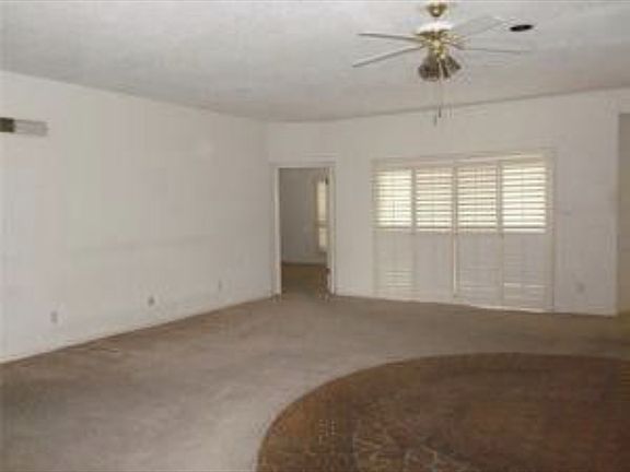 2nd image of 121 Sundance Ct