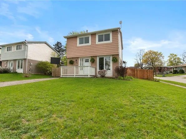 29 Woodlawn Ave, Brantford, ON N3V 1A4