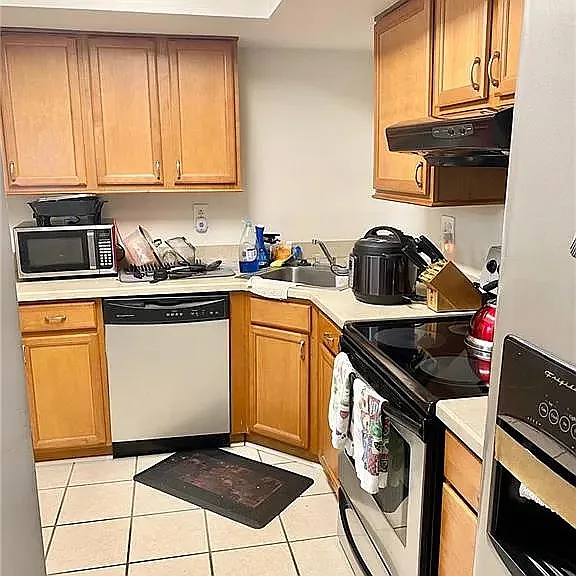2 bed, 1014 sqft, $1,800 — Photo 4
