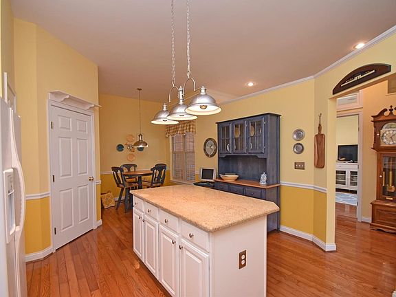 5th image of 8345 Poppy Ln