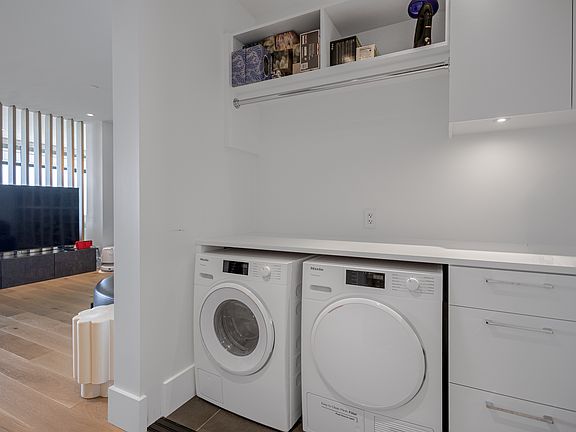5th image of 3101 Burfield Pl #606