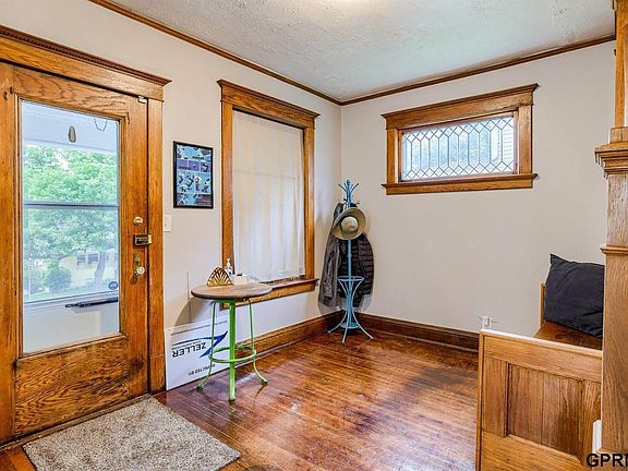 3rd image of 609 N 41st St
