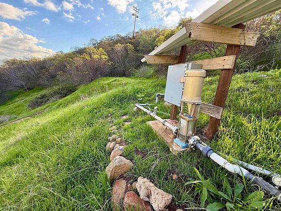 3rd image of 121 Avo Dr